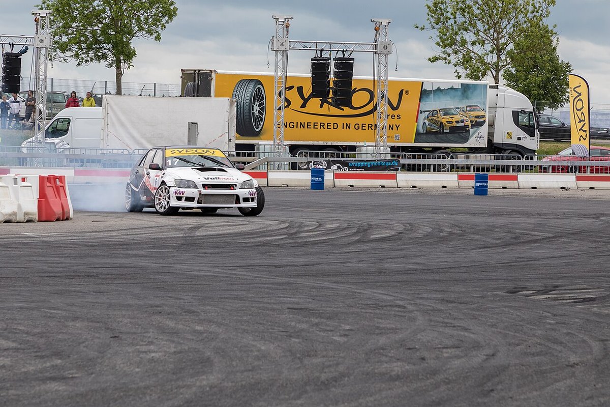 Lexus IS XE10 (1998-2005) – Sportovní sedan s duší Altezzy