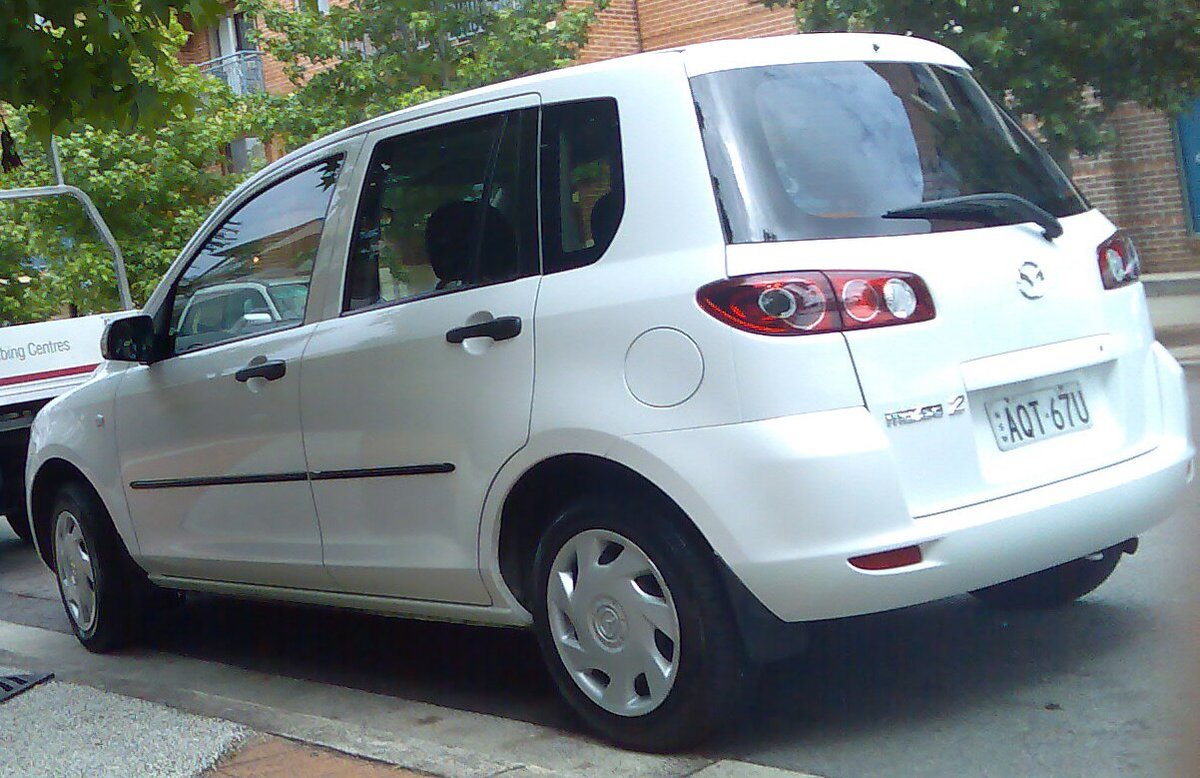 Mazda2 DY 1. generace