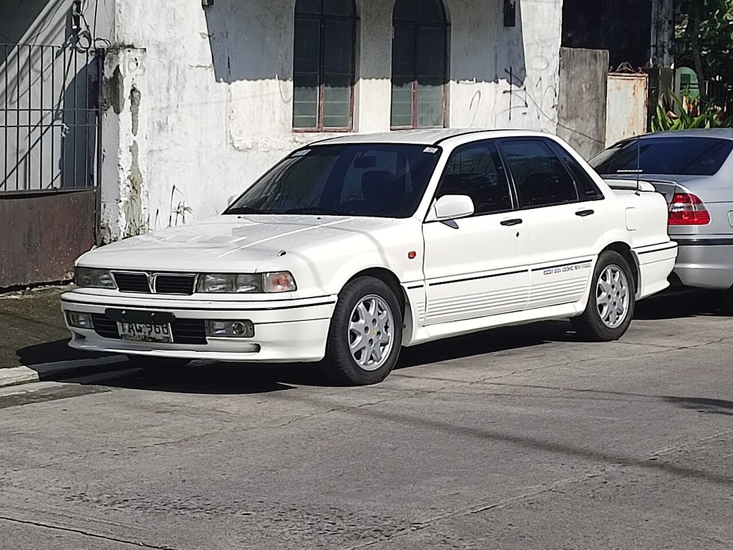 Mitsubishi Galant VR-4 – 1988–2002