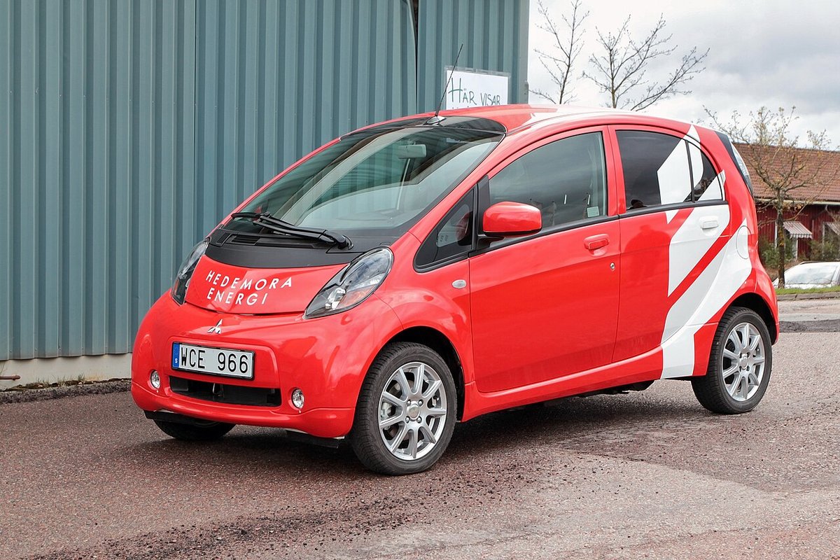 Mitsubishi i-MiEV – první sériový elektromobil