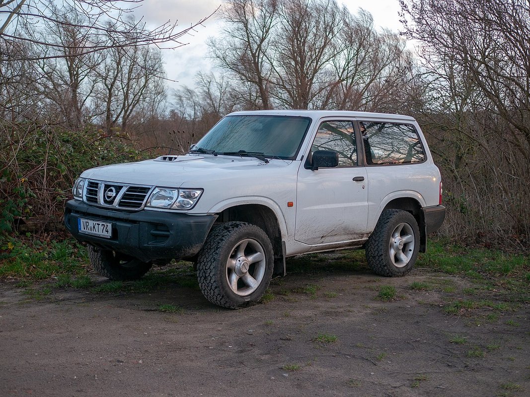 Nissan Patrol Y61 (1997-2024)