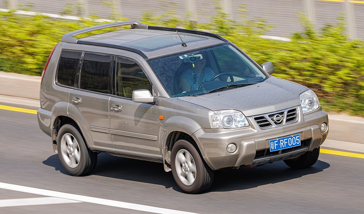 Nissan X-Trail T30 (2000–2007)