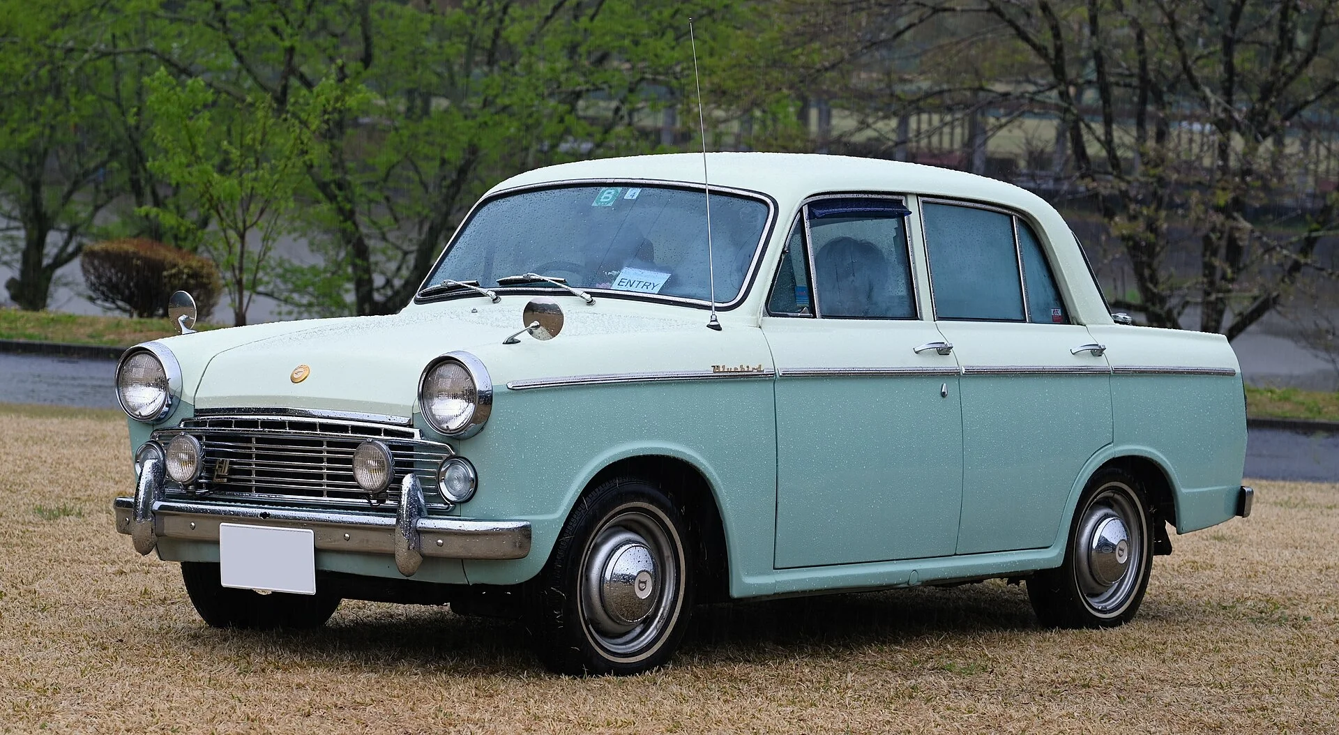 Nissan Bluebird 310 (1959–1963)