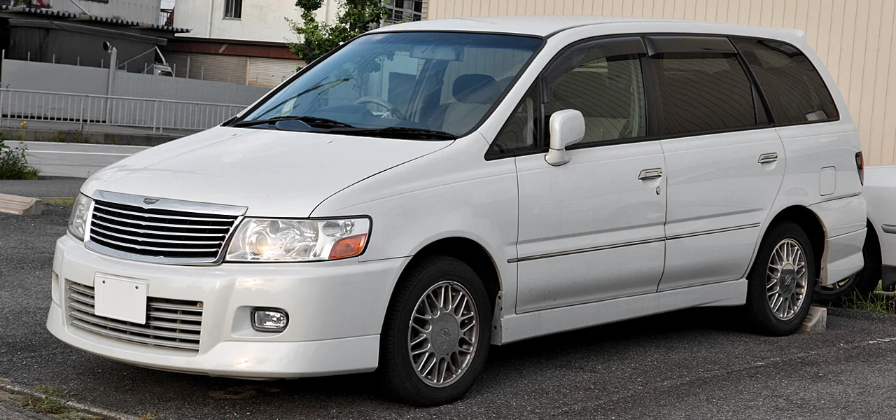 Nissan Bassara JU30 (1999–2003)