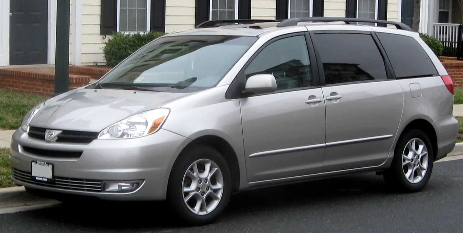 Toyota Sienna druhá generace (XL20, 2003–2009)