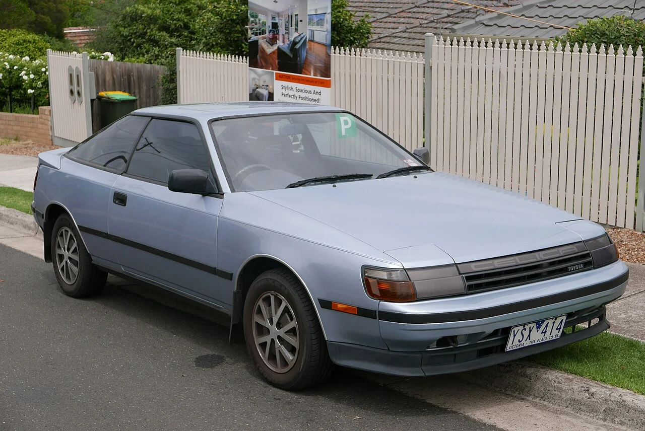 Toyota Celica T160 (1985–1989) – Přechod na předokolku a GT-Four