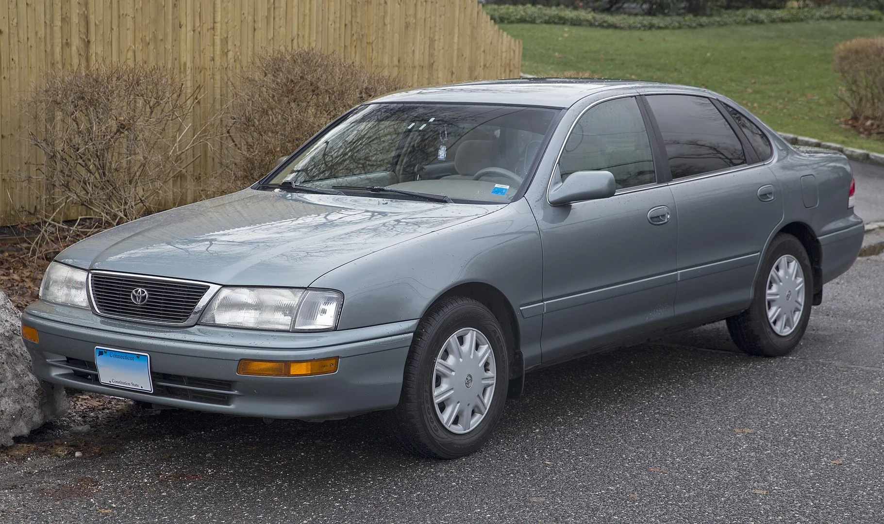 Toyota Avalon XX10 (1994–1999)
