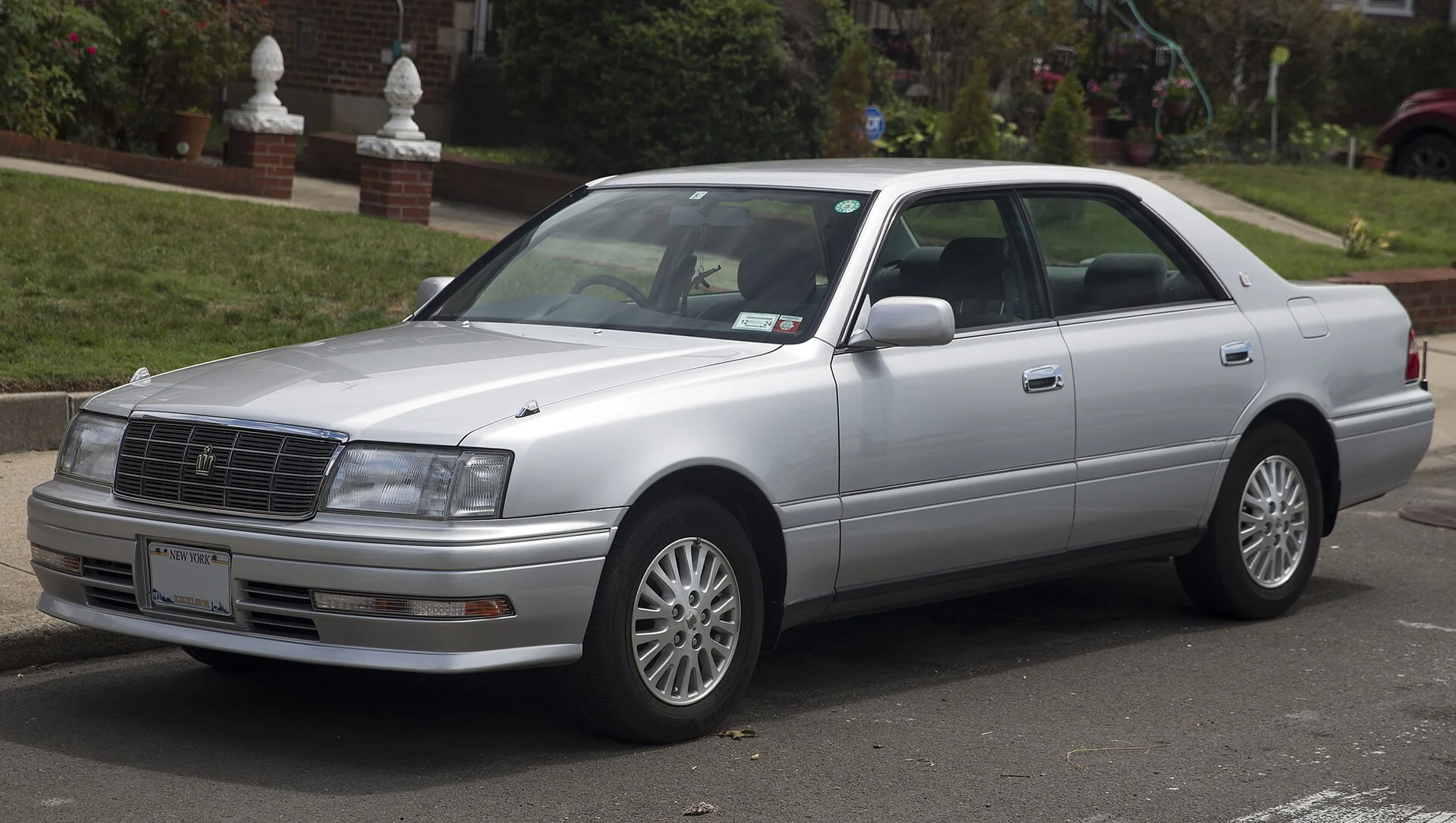 Toyota Crown desátá generace (S150, 1995–1999)