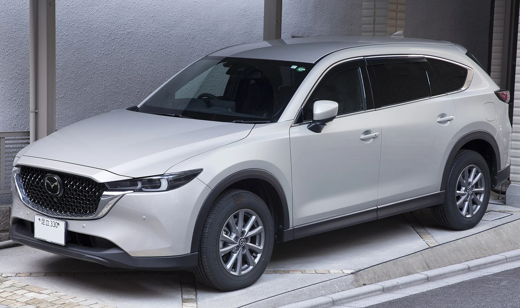 Mazda CX-8 KG – Třířadové SUV pro Japonsko a Asii