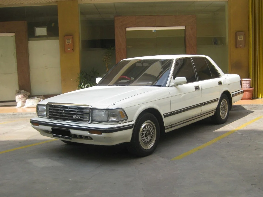 Toyota Crown osmá generace (S130, 1987–1999)