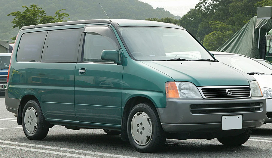 Honda Stepwgn 1. generace (1996-2001)