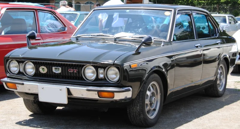 Toyota Carina A10 (1970–1977) – Čtyřdveřová Celica