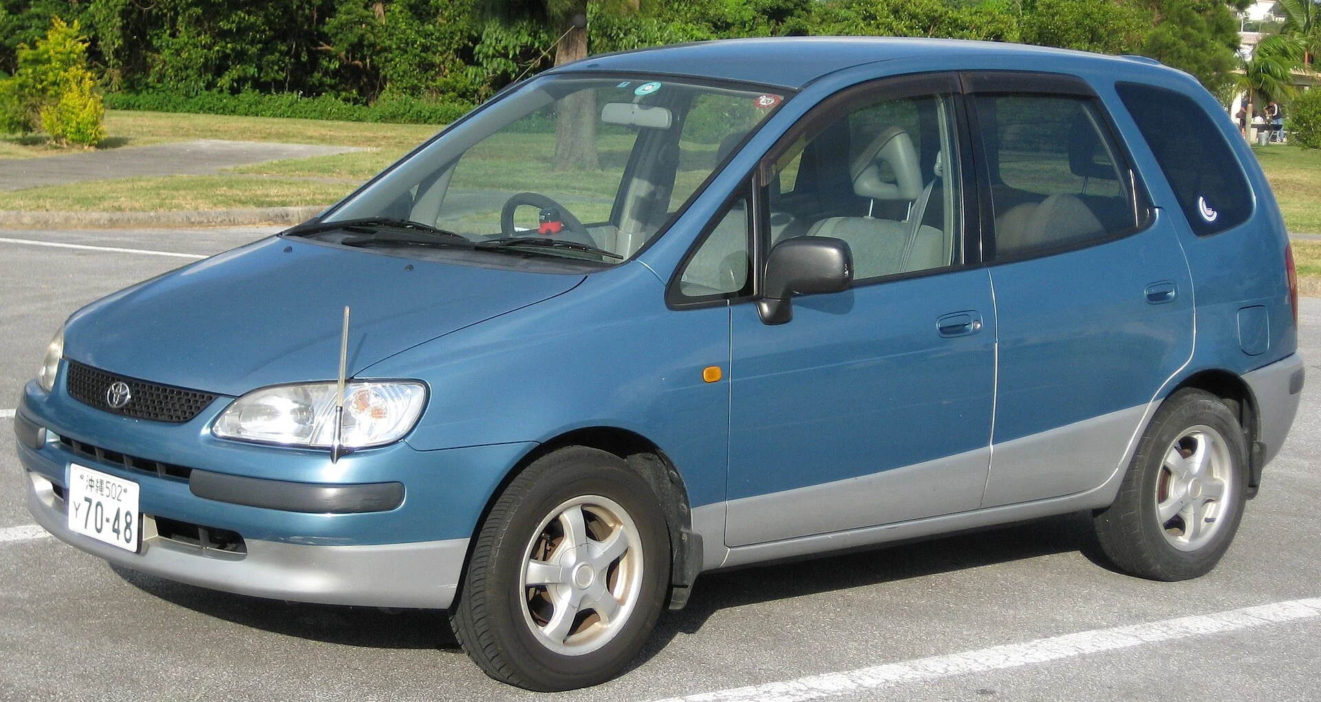 Toyota Corolla Spacio E110 (1997–2001)