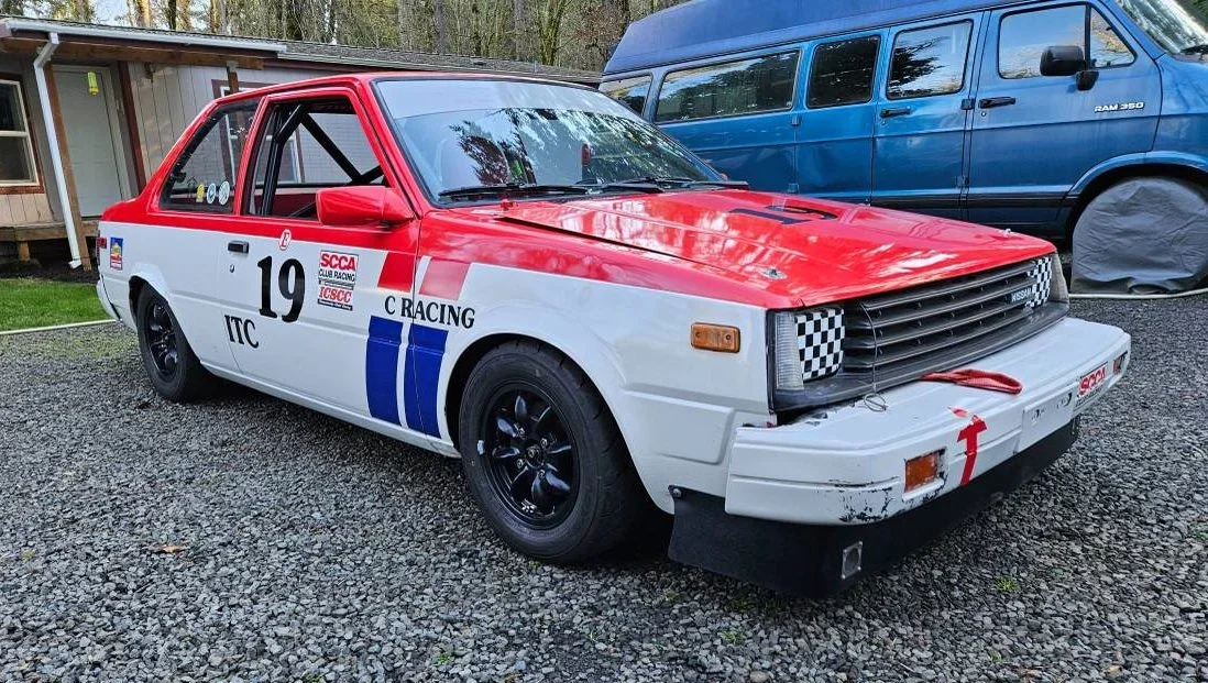 Dva závodní Nissan Sentra z osmdesátých let: příběh zapomenutých hrdinů