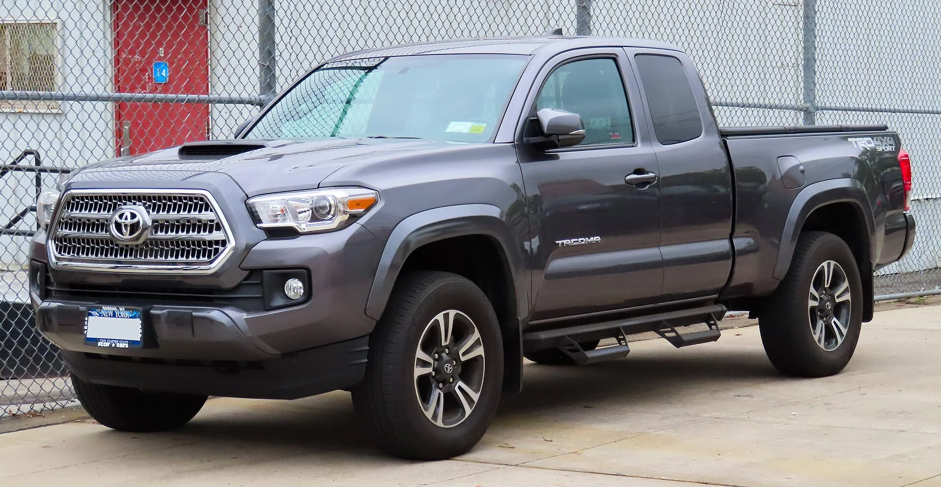 Toyota Tacoma 3. generace (N300/N330)