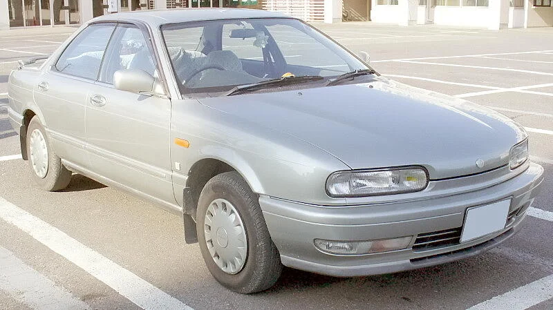 Nissan Presea 1. generace (R10)