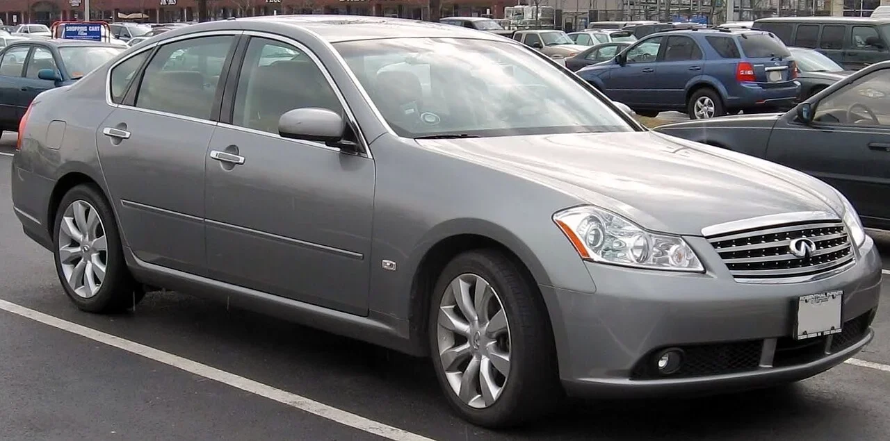 Infiniti M 2. generace (Y50)