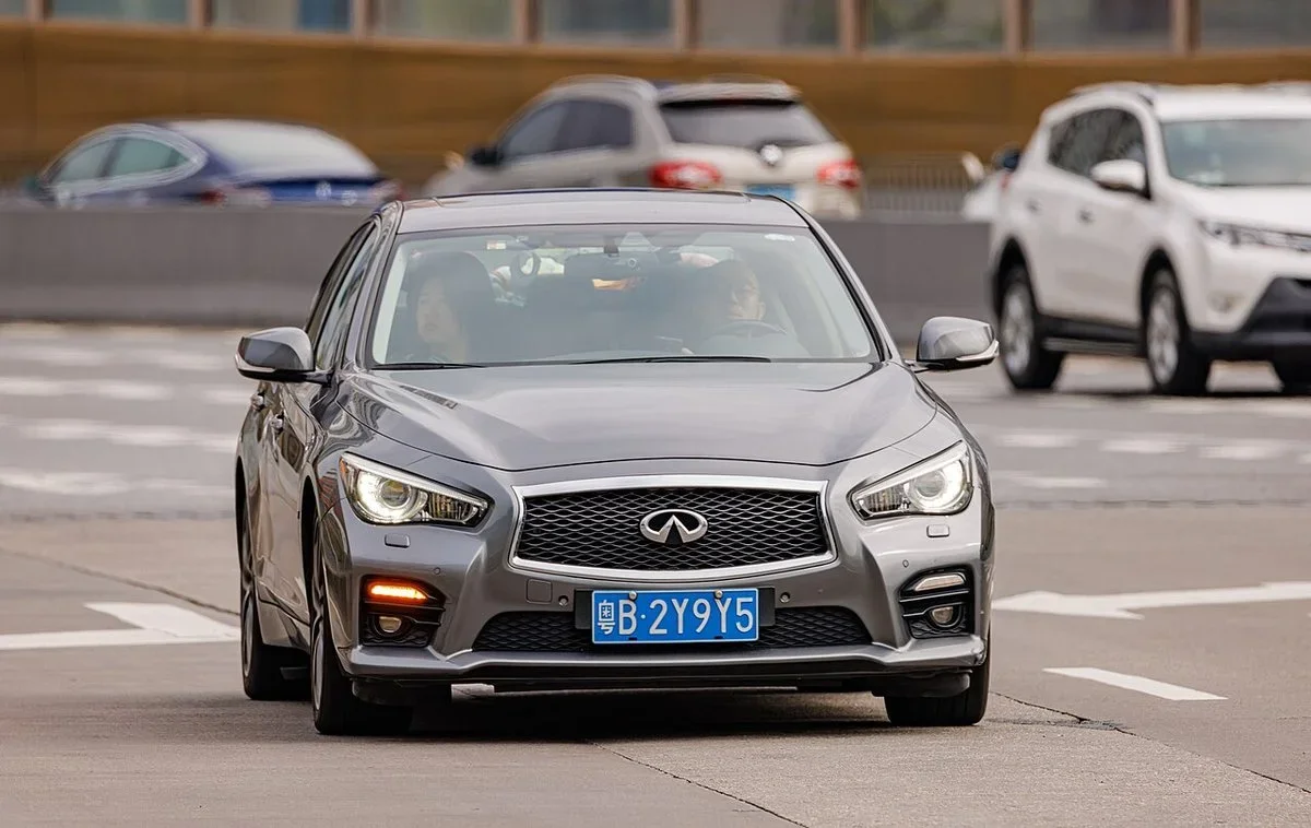 Infiniti Q50 1. generace (V37)