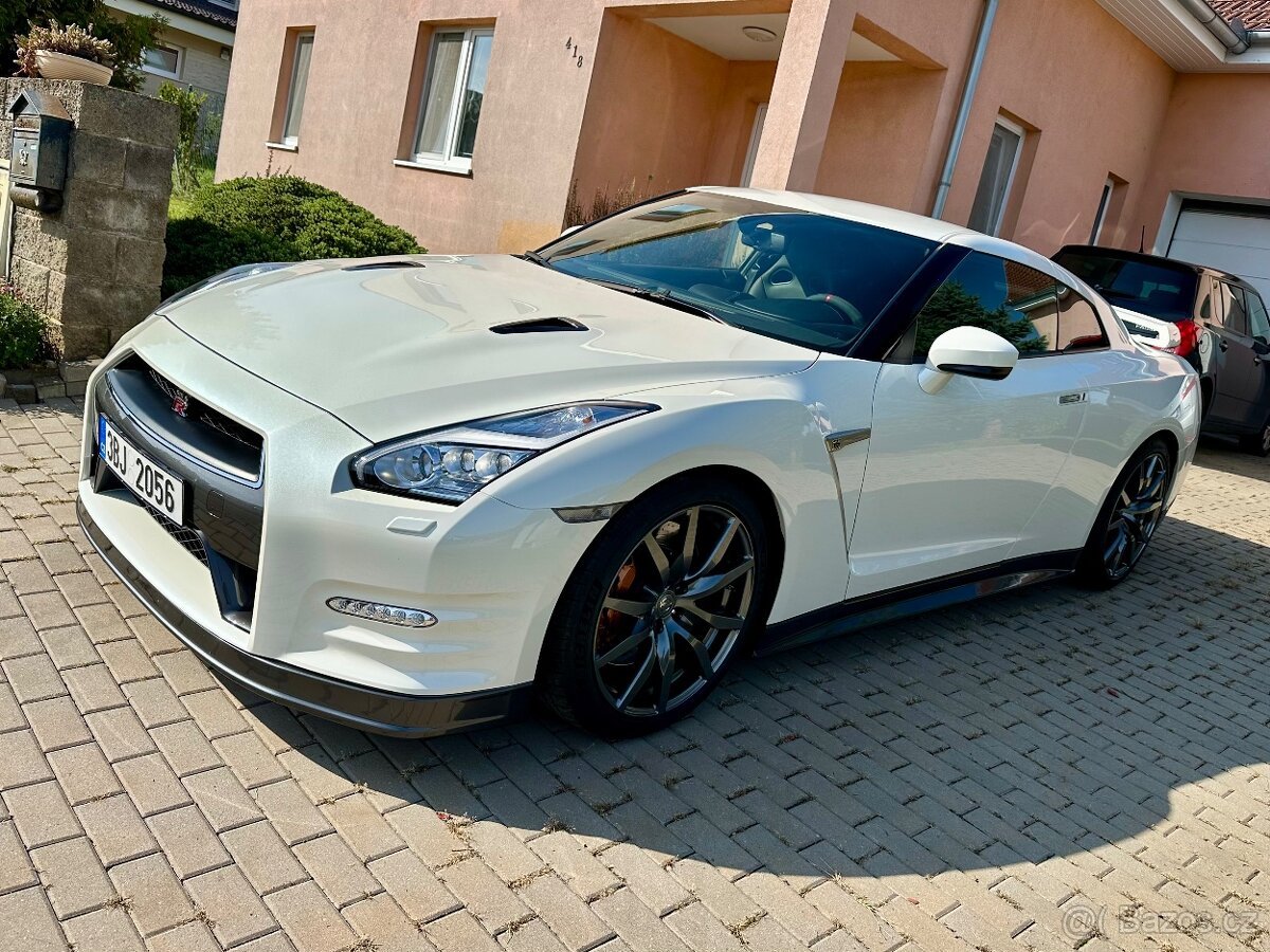 Nissan GT-R 2014, titan, 42tis km